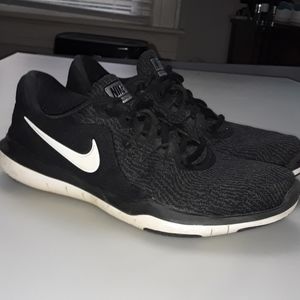 Nike Flex Supreme TR 6